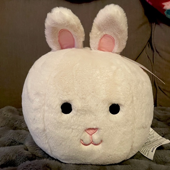 Cupcakes & Cashmere Easter Bunny White Faux Fur Plush Pillow NWT - Picture 1 of 3